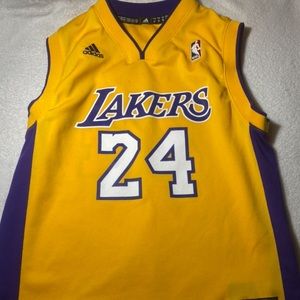 Kobe Bryan jersey.